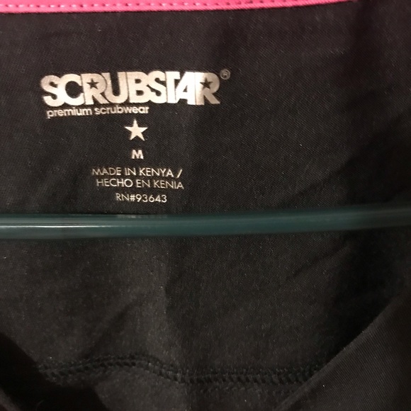 Scrubs - Picture 3 of 3